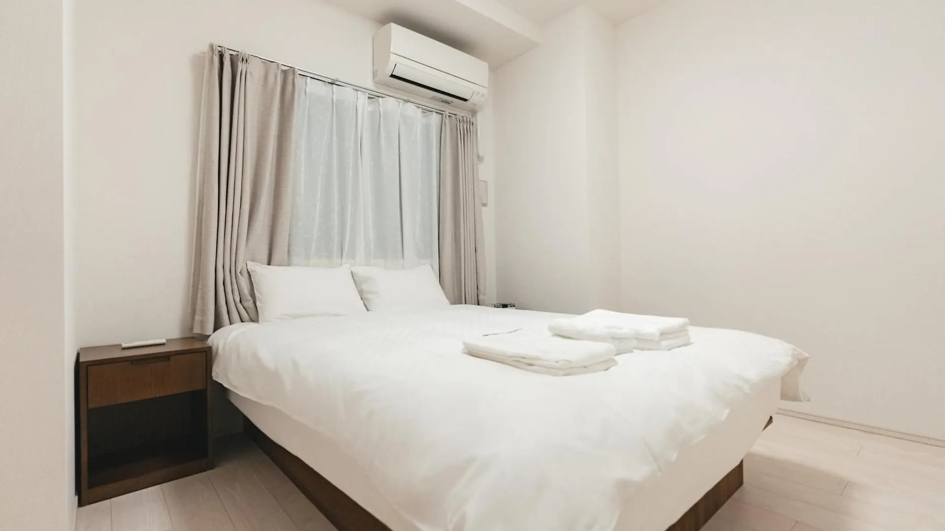 Daire 谷町君ホテル　難波80 Osaka Japonya